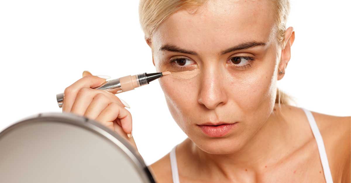  Saznajte sve trikove kako prekriti podočnjake šminkom!